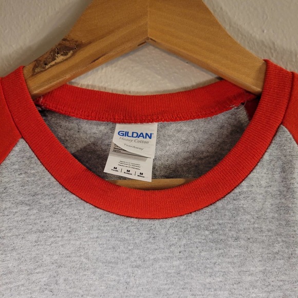 Gildan Youth Christmas "But First Let Me Take An Elfie" TShirt 3/4 Sleeve Medium - Picture 4 of 8